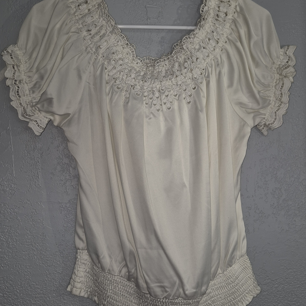 Twenty Cream Puff Sleeve Ruffled Blouse